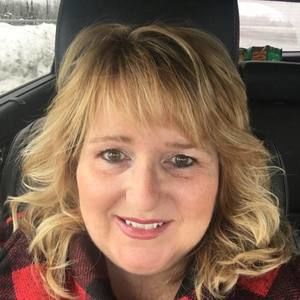 Meet your Posher, Debbie